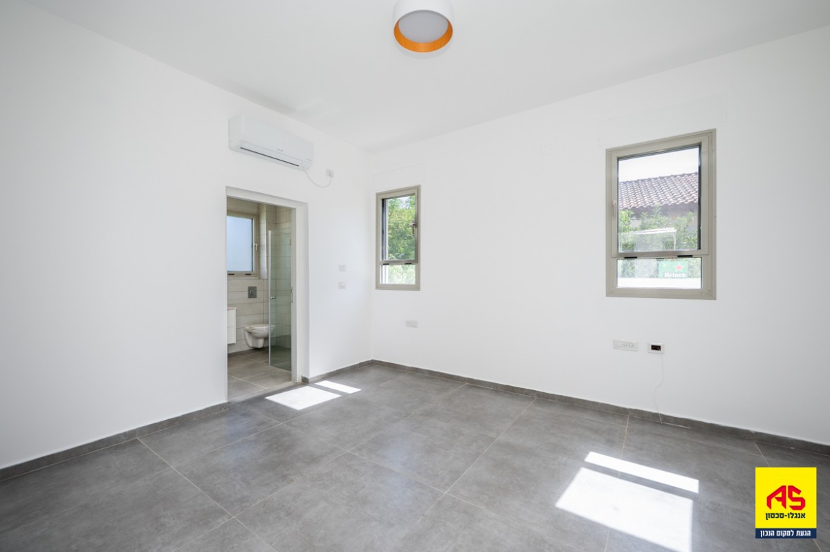 Cottage 5 Pièces à Shikma Street,  Pardes Hanna-Karkur